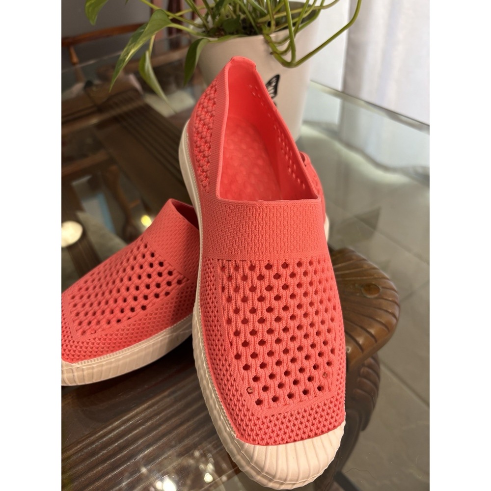 Layer Women's Knit Slip On Sneakers Coral Pink Size 10 Lightweight Shoe
